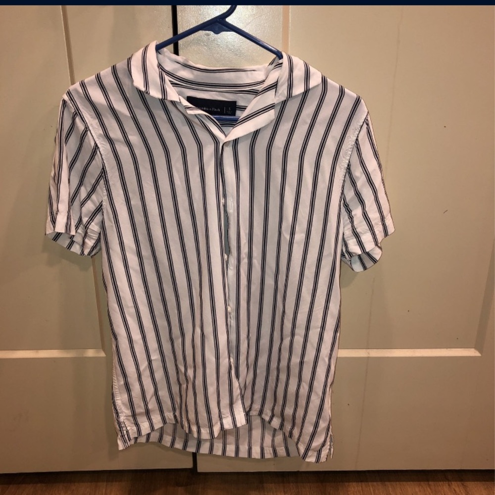 ABERCROMBIE AND FITCH SHIRT